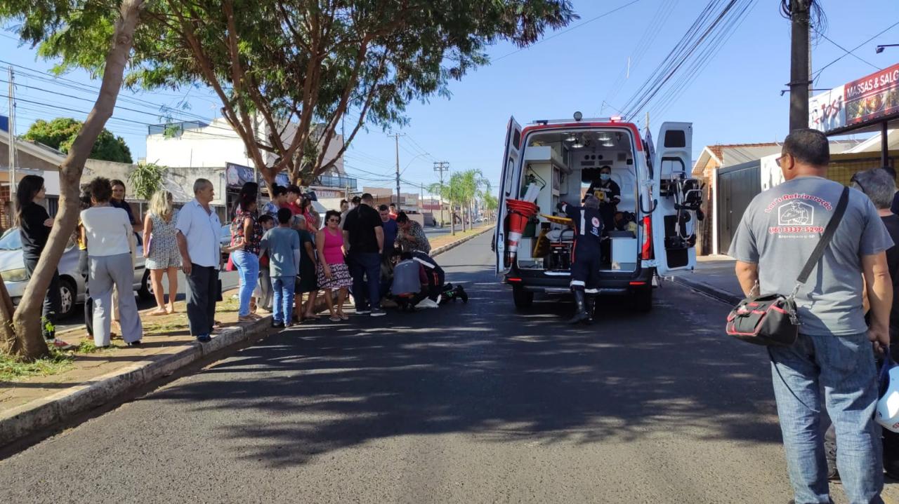 Foto 4 de 9 — Menino de 6 anos é atropelado por moto na Vaz Filho